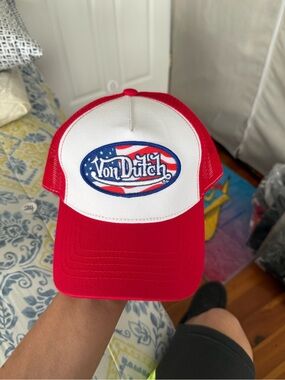 Von Dutch Red & White Mesh Cap with Branded Tag